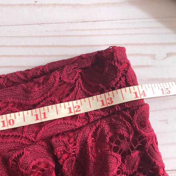 Burgundy lace Skirt - Picture 8 of 8